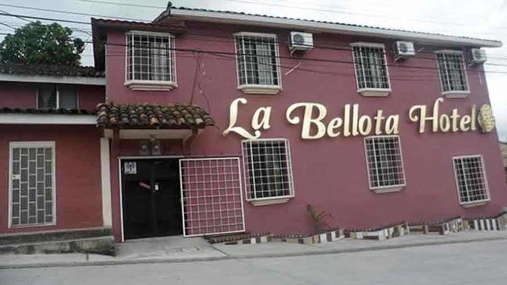 La Bellota Hotel Сигуатепеке Экстерьер фото